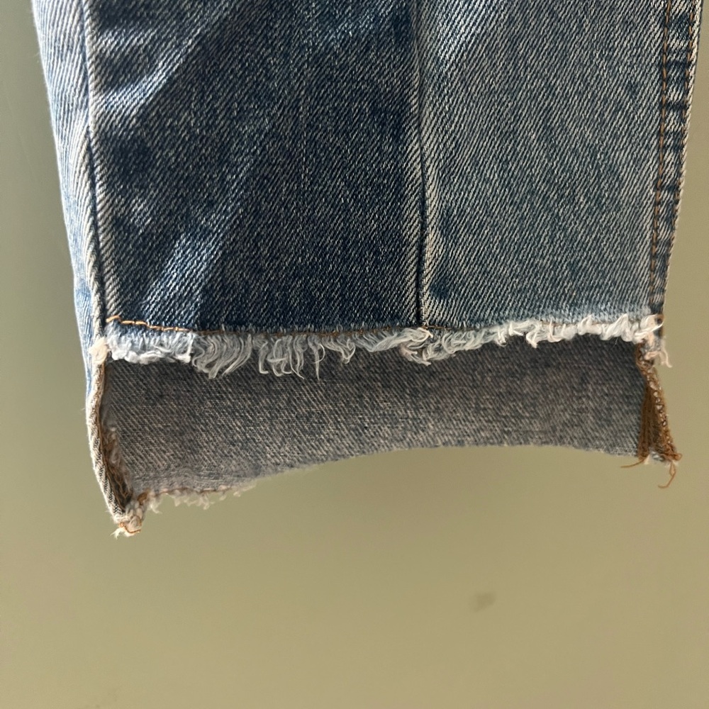 Forever 21 Two-Tone Blue Straight Leg Jeans - Picture 6 of 7